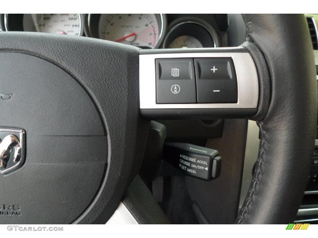 2008 Dodge Charger SRT-8 Controls Photo #48027608
