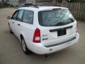 2000 Cloud 9 White Ford Focus SE Wagon  photo #3