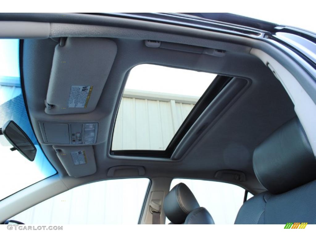 2007 Camry SE V6 - Black / Dark Charcoal photo #17