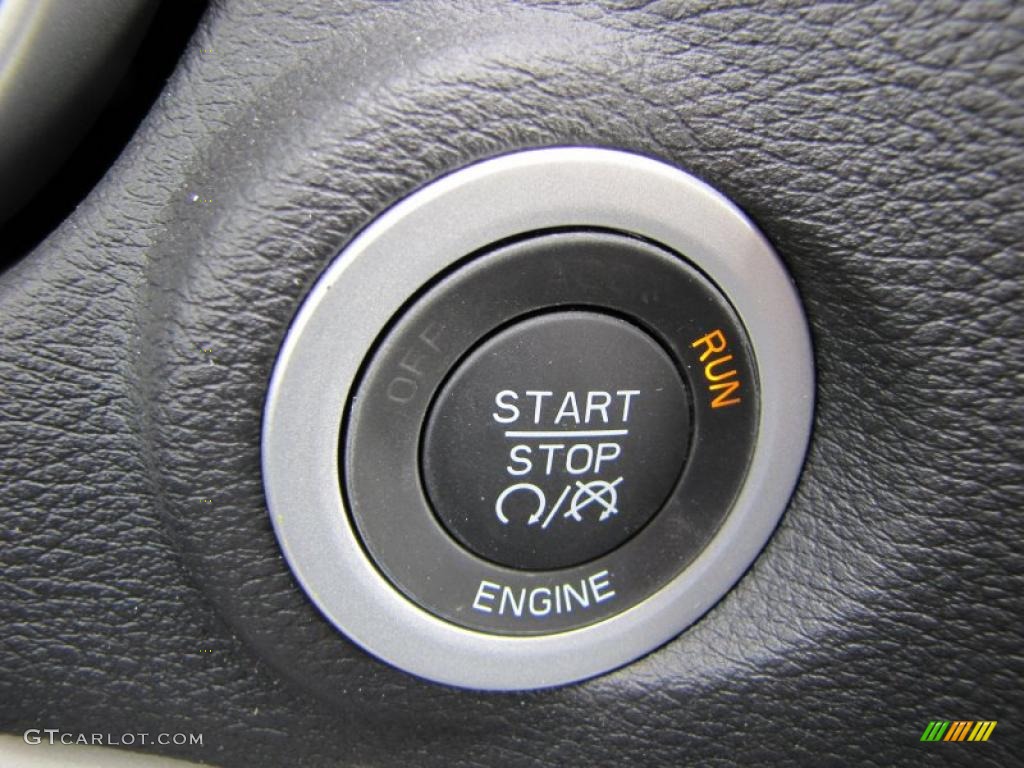 2011 Dodge Journey R/T Controls Photo #48028940