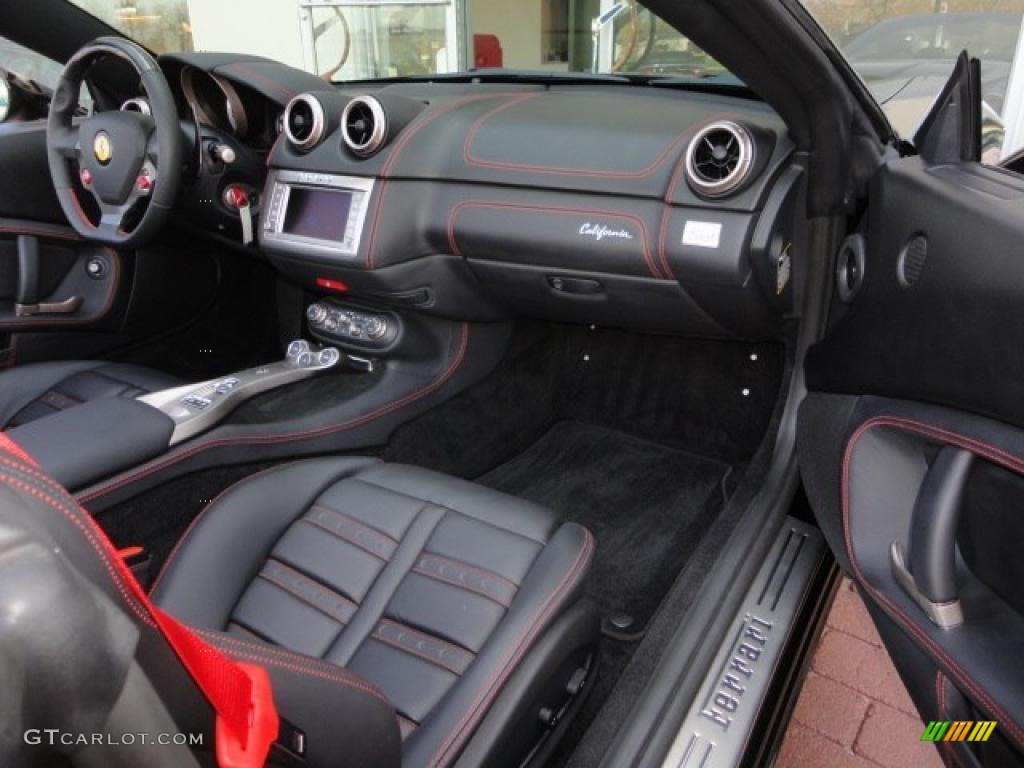 2010 Ferrari California Standard California Model Nero Dashboard Photo #48030374