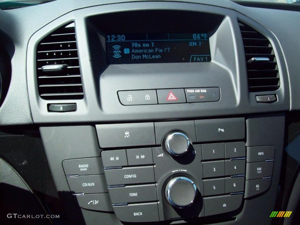 2011 Buick Regal CXL Turbo Controls Photo #48030995