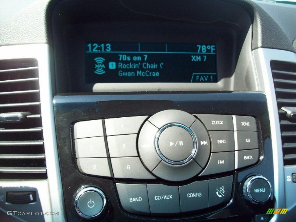 2011 Chevrolet Cruze ECO Controls Photo #48031418