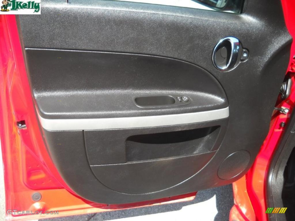 2008 HHR LT - Cardinal Red Metallic / Ebony Black photo #8