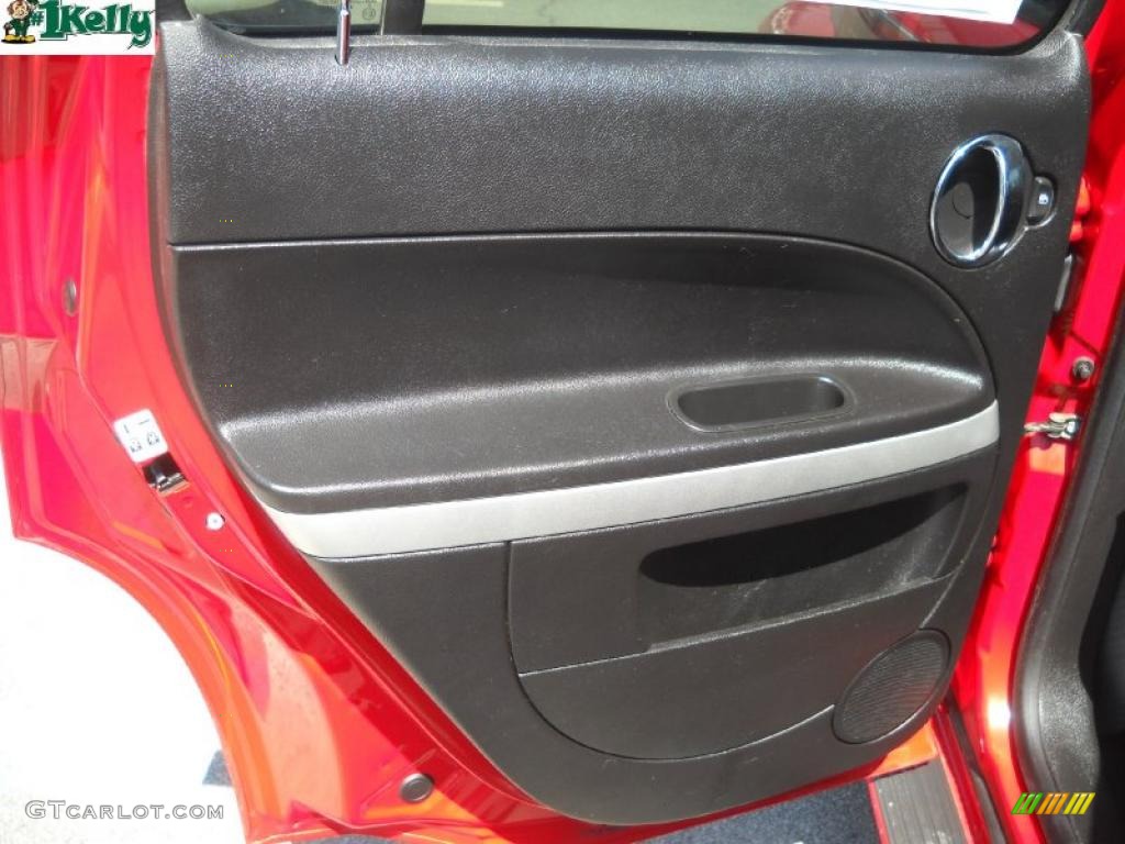 2008 HHR LT - Cardinal Red Metallic / Ebony Black photo #12