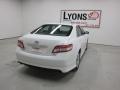 Super White - Camry SE Photo No. 16