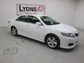 Super White - Camry SE Photo No. 23