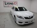 Super White - Camry SE Photo No. 26