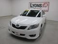 Super White - Camry SE Photo No. 28