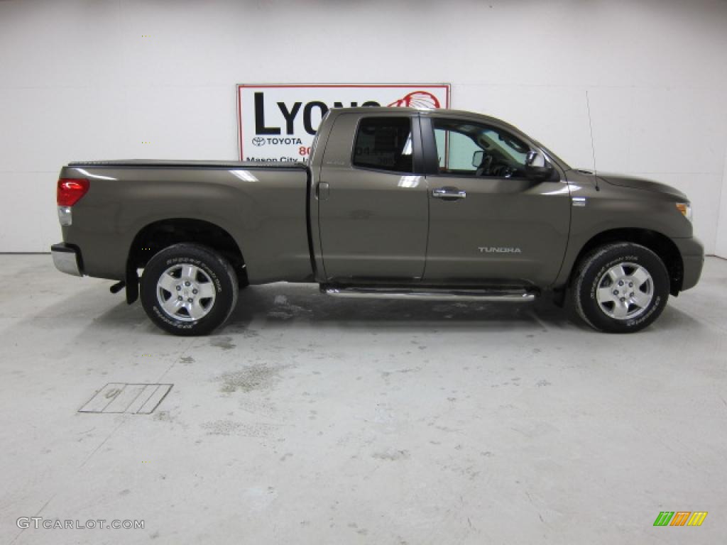 2007 Tundra Limited Double Cab 4x4 - Pyrite Mica / Beige photo #21