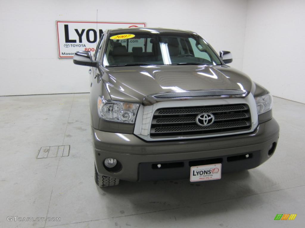 2007 Tundra Limited Double Cab 4x4 - Pyrite Mica / Beige photo #26