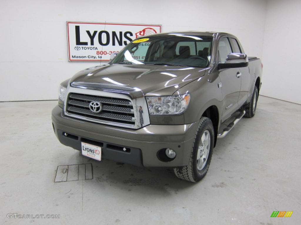 2007 Tundra Limited Double Cab 4x4 - Pyrite Mica / Beige photo #29