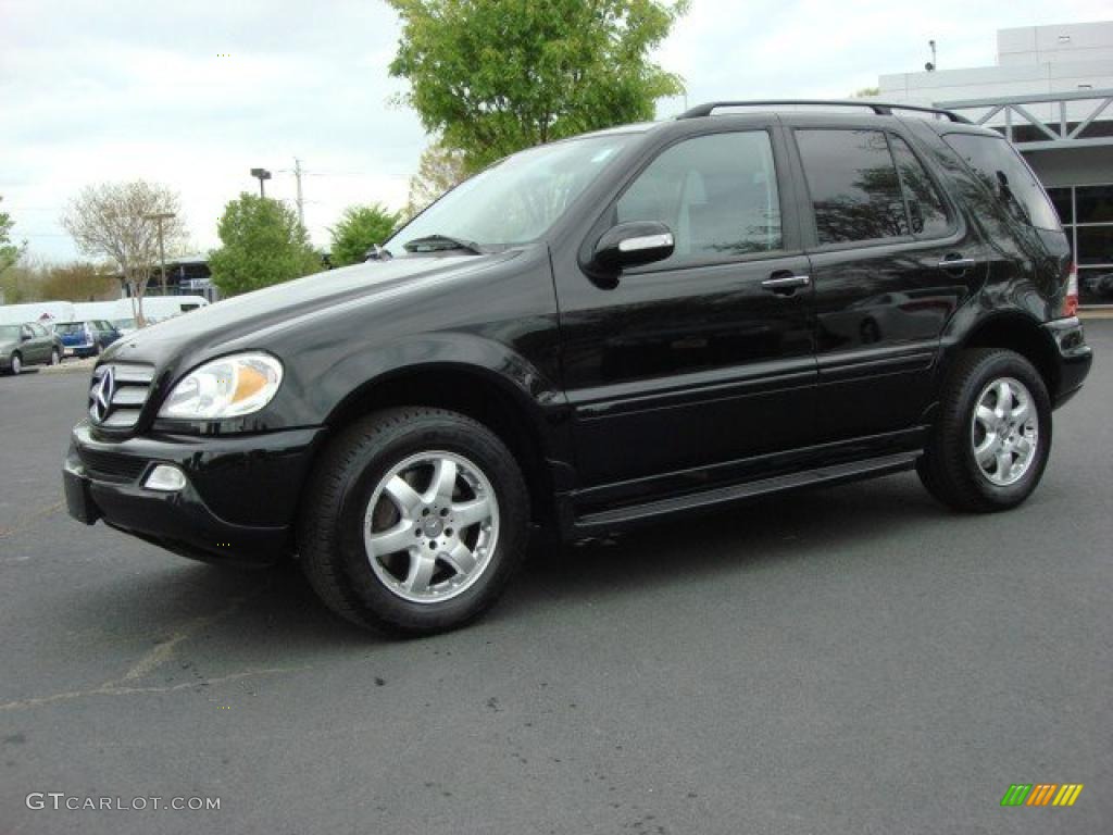 2003 ML 500 4Matic - Black / Charcoal photo #2