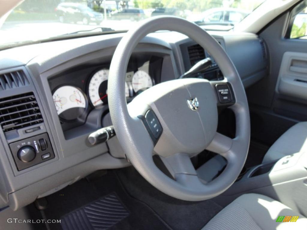 2007 Dodge Dakota SXT Club Cab Medium Slate Gray Steering Wheel Photo #48033704