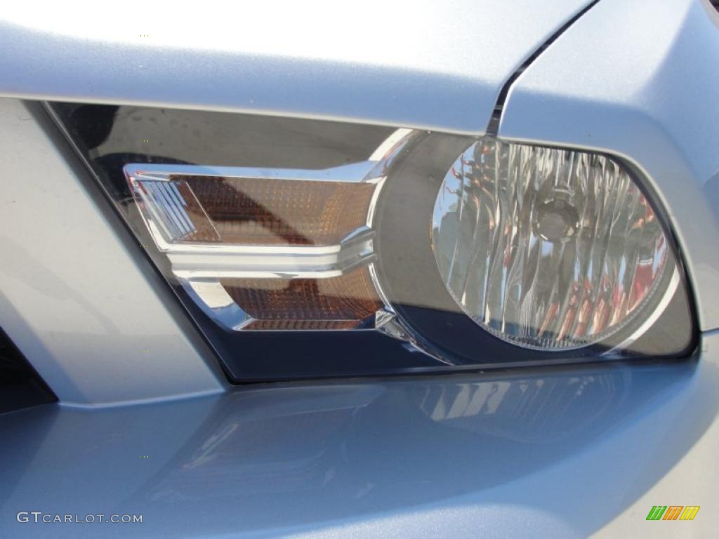 2011 Mustang V6 Coupe - Ingot Silver Metallic / Charcoal Black photo #9