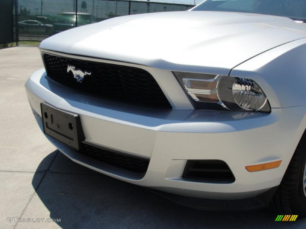 2011 Mustang V6 Coupe - Ingot Silver Metallic / Charcoal Black photo #10
