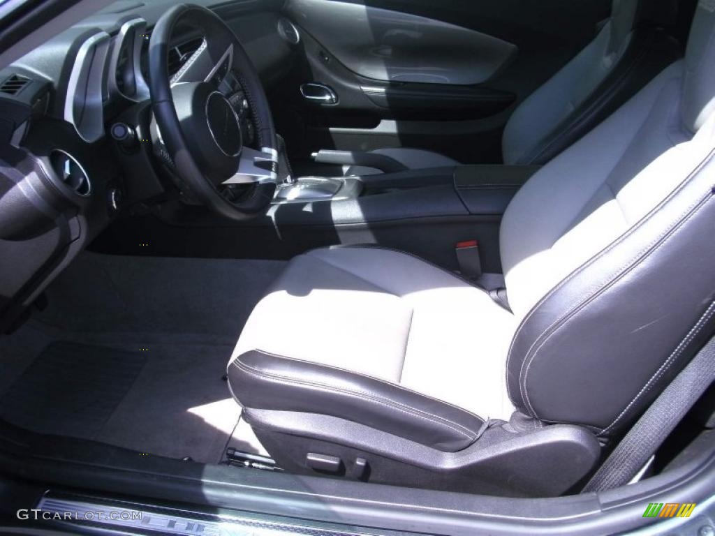 Gray Interior 2010 Chevrolet Camaro SS Coupe Photo #48043176