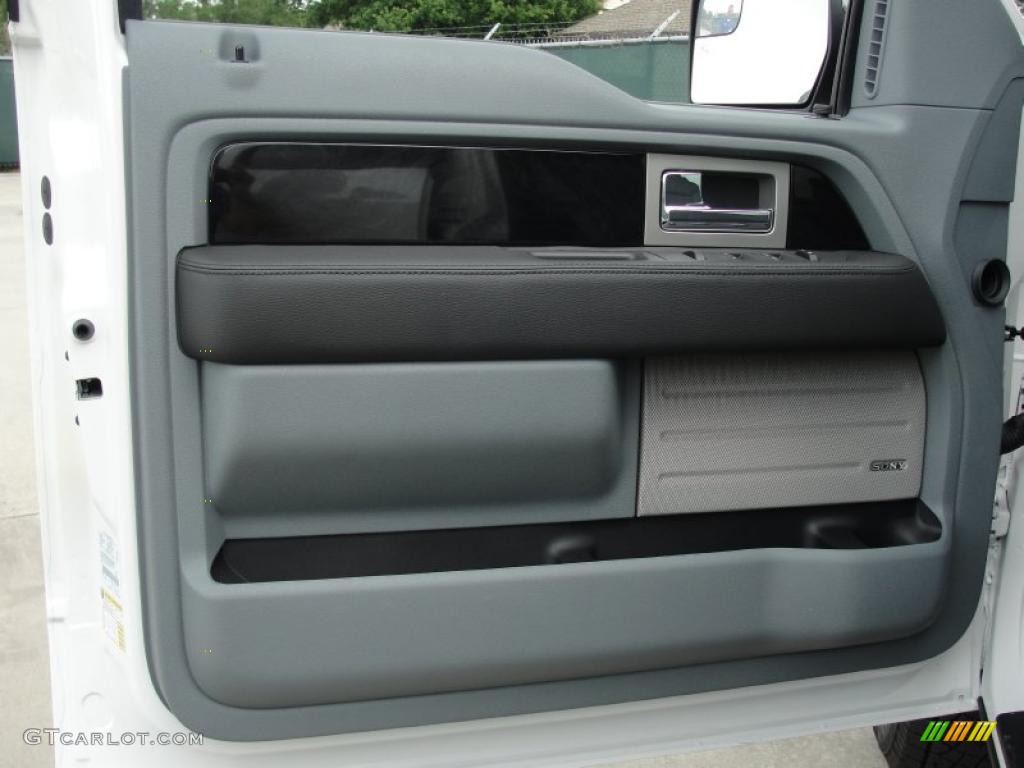 2011 F150 Platinum SuperCrew 4x4 - White Platinum Metallic Tri-Coat / Steel Gray/Black photo #24