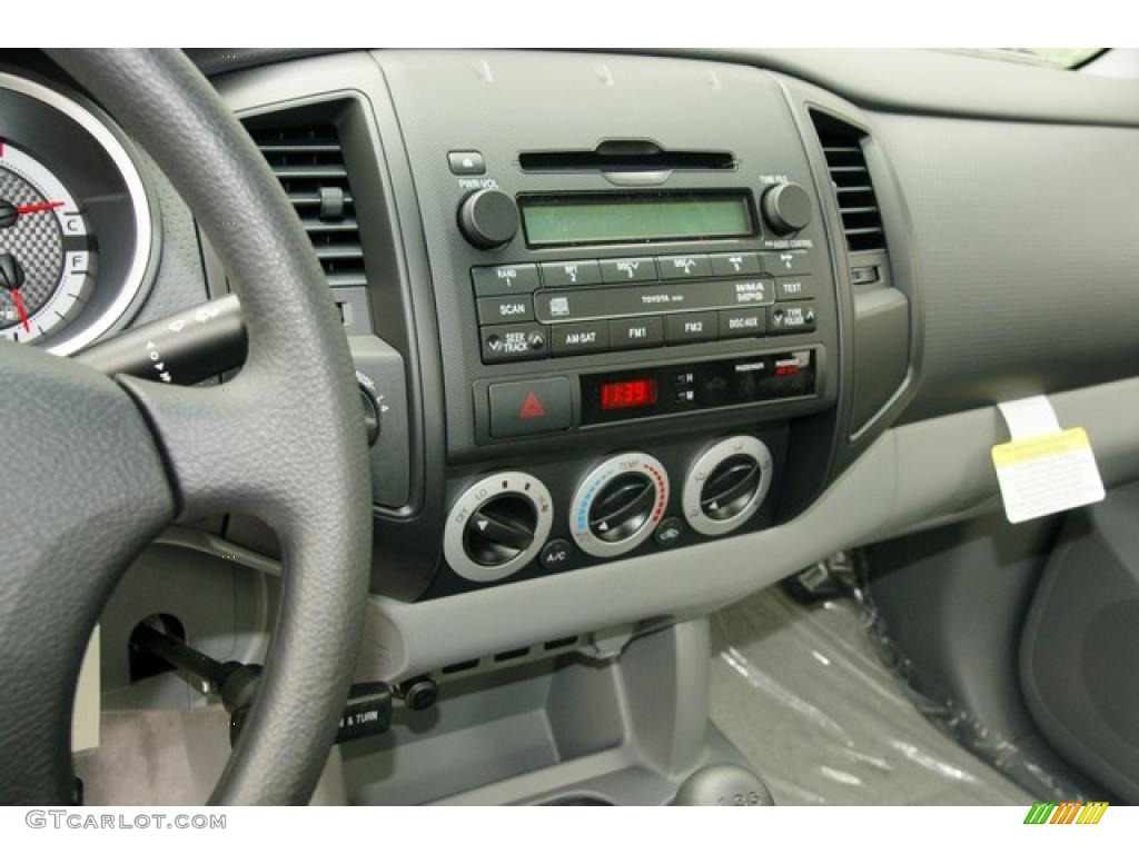 2011 Toyota Tacoma Regular Cab 4x4 Controls Photo #48046018