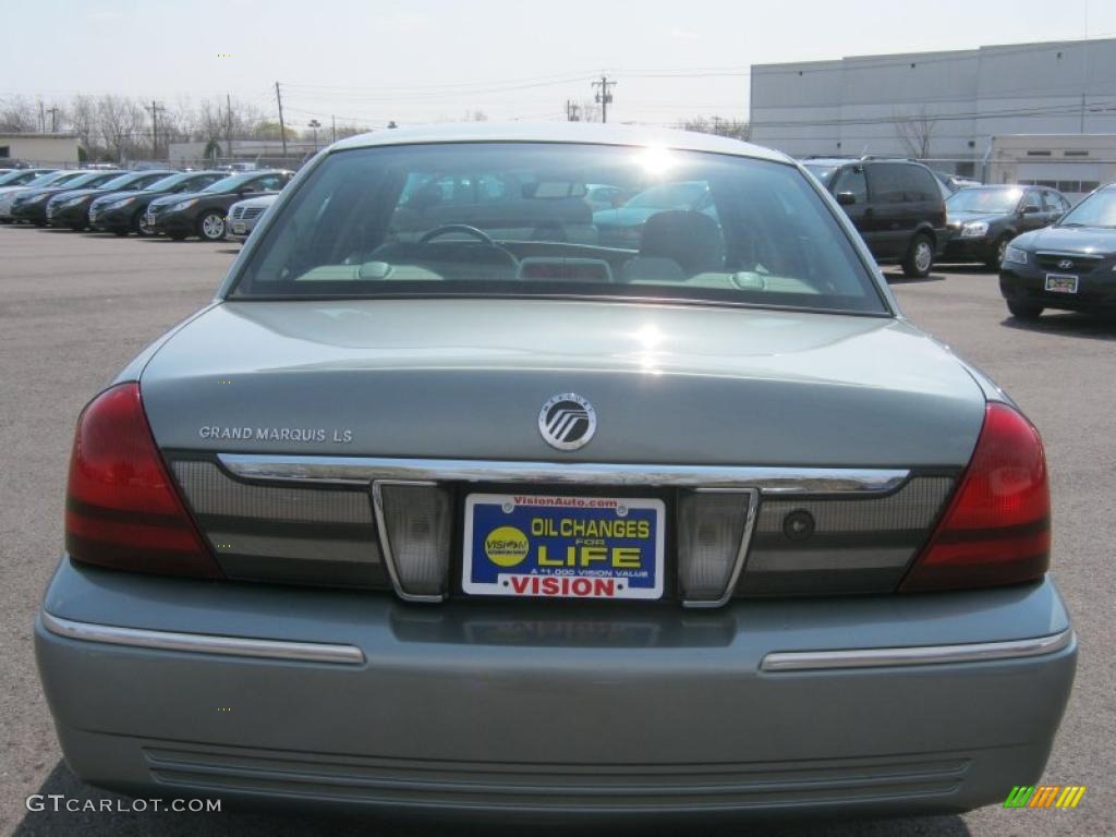 2006 Grand Marquis LS - Light Tundra Metallic / Light Camel photo #17