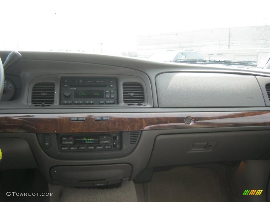 2006 Grand Marquis LS - Light Tundra Metallic / Light Camel photo #21