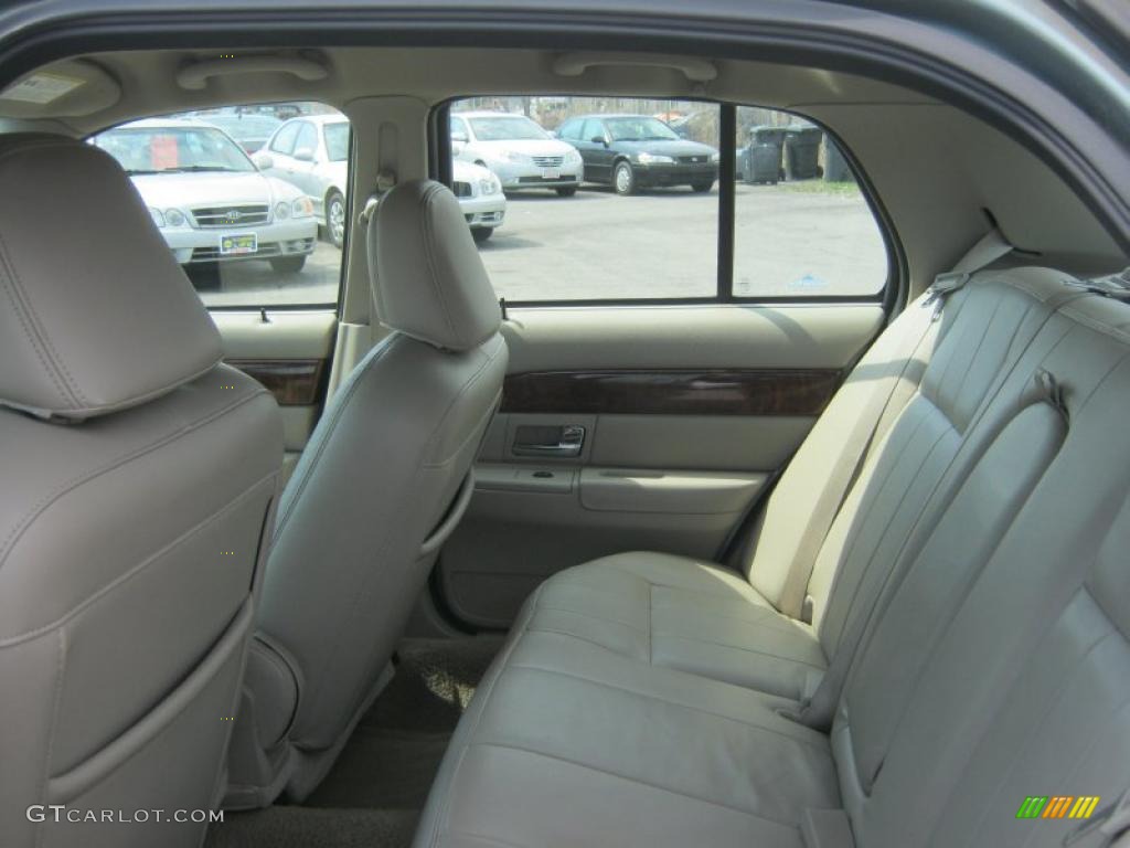 2006 Grand Marquis LS - Light Tundra Metallic / Light Camel photo #22