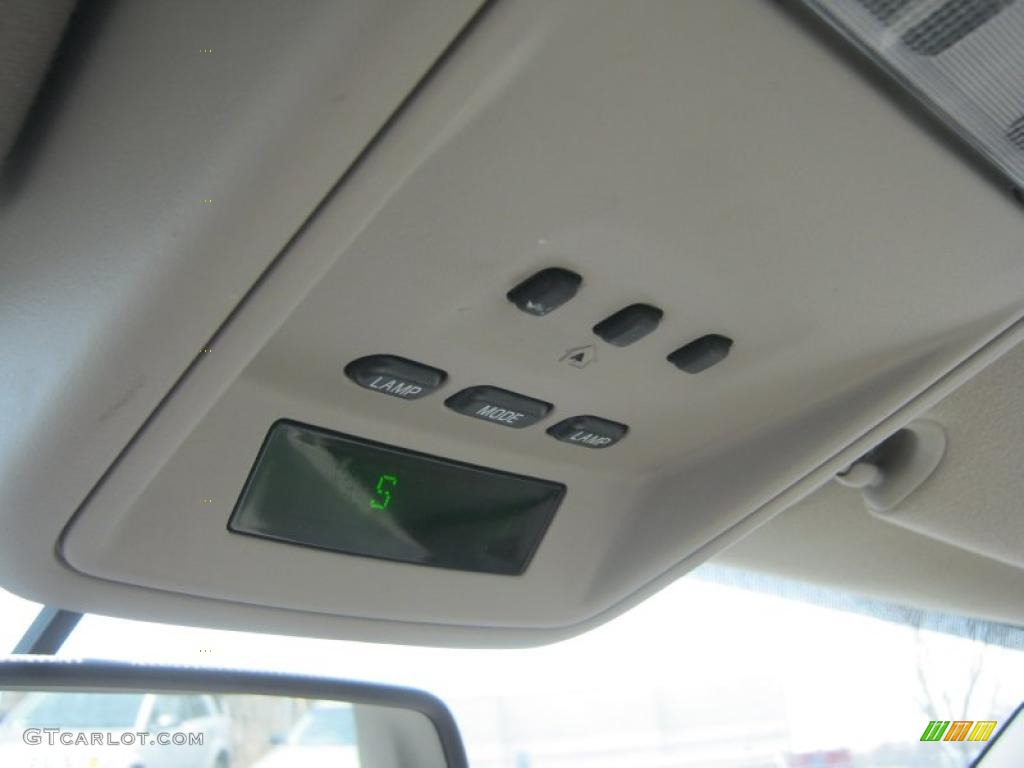 2006 Grand Marquis LS - Light Tundra Metallic / Light Camel photo #28