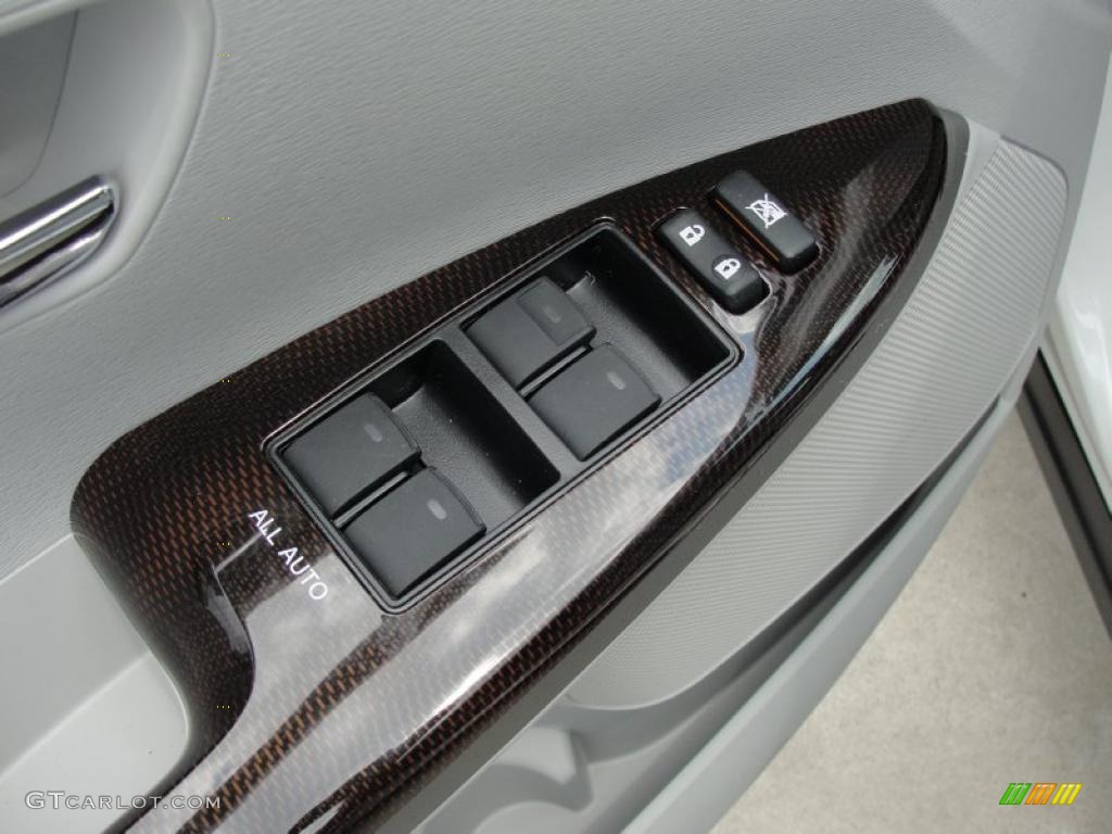 2011 Toyota Venza V6 Controls Photo #48047711