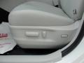 Blizzard Pearl White - Venza V6 Photo No. 25