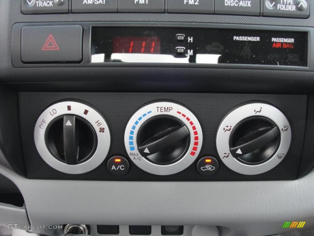 2011 Toyota Tacoma Regular Cab Controls Photo #48049364