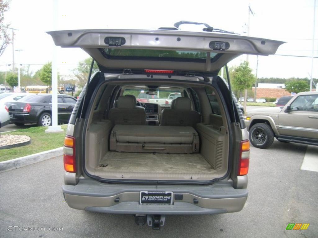 2003 Suburban 1500 Z71 4x4 - Light Pewter Metallic / Gray/Dark Charcoal photo #11