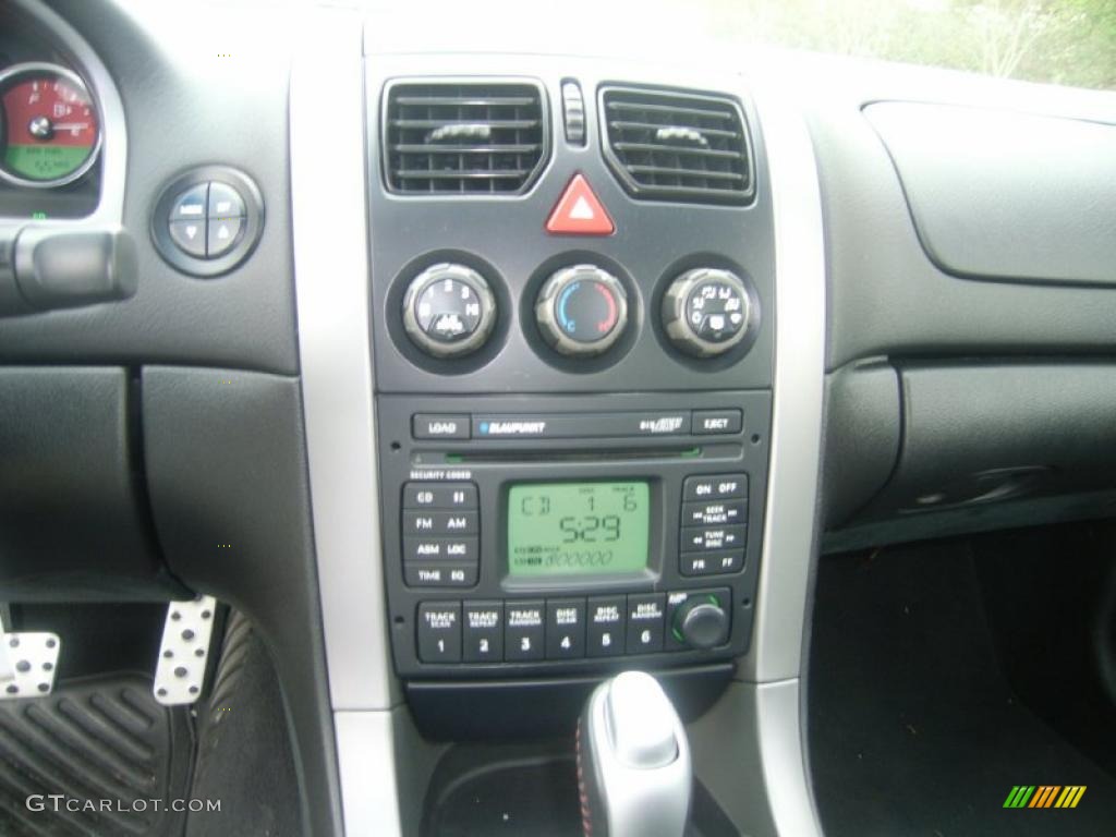 2006 Pontiac GTO Coupe Controls Photo #48050837