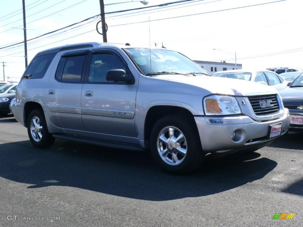 2004 Envoy XUV SLT 4x4 - Liquid Silver Metallic / Dark Pewter photo #3