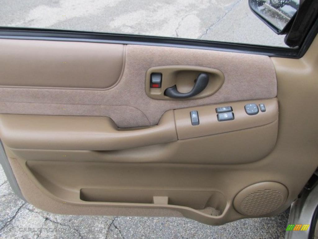 2000 Chevrolet Blazer LS 4x4 Door Panel Photos