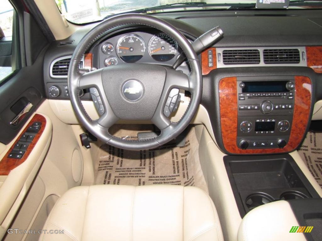 2008 Chevrolet Avalanche LTZ 4x4 Ebony/Light Cashmere Dashboard Photo #48055988