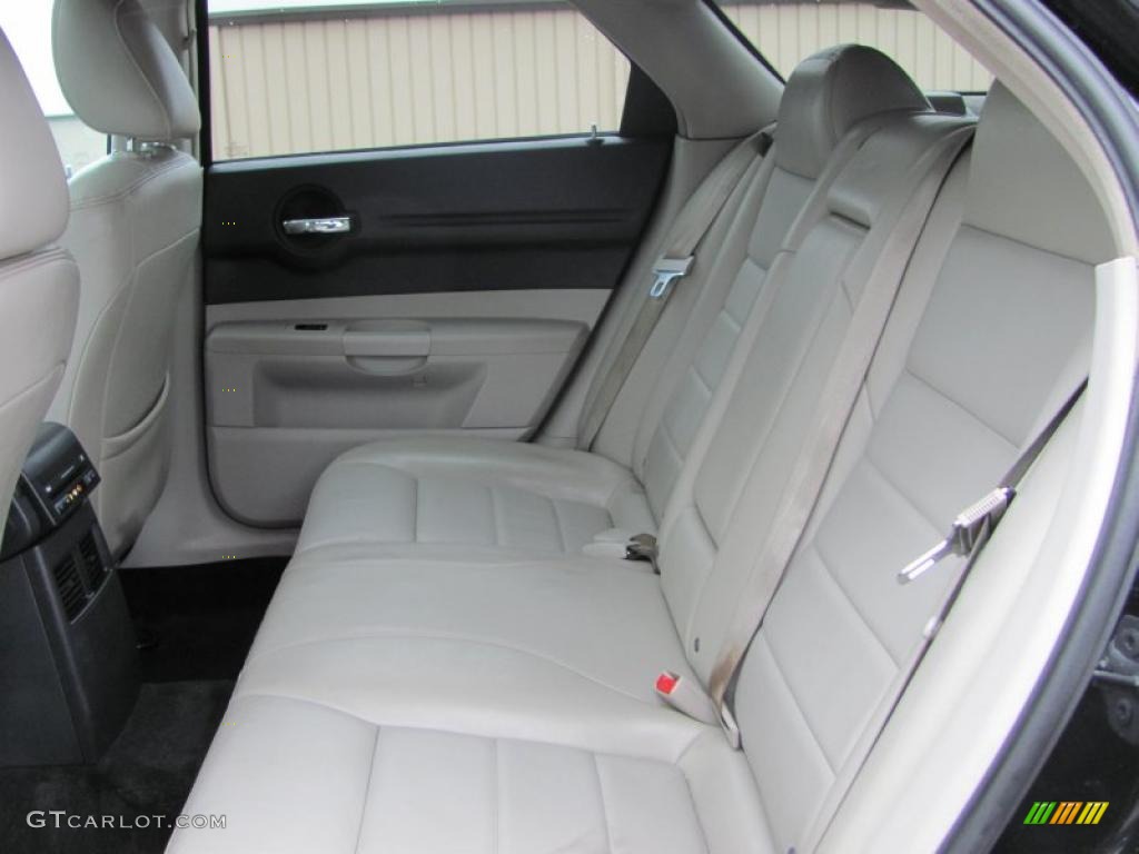 Dark Slate Gray/Light Graystone Interior 2007 Dodge Magnum R/T Photo #48056153