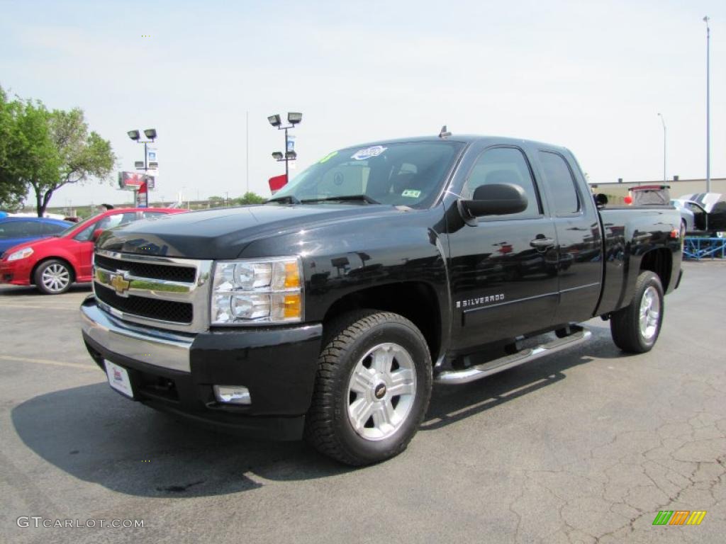 2008 Silverado 1500 LT Extended Cab 4x4 - Black / Ebony photo #3