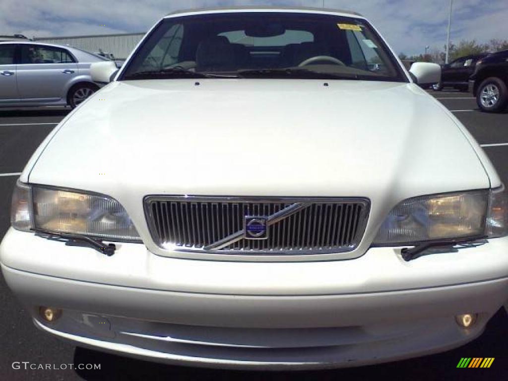 2002 C70 LT Convertible - White / Gray photo #2