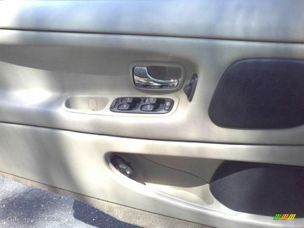 2002 C70 LT Convertible - White / Gray photo #12