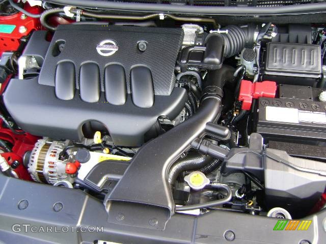 2009 Versa 1.8 S Hatchback - Red Alert / Charcoal photo #11