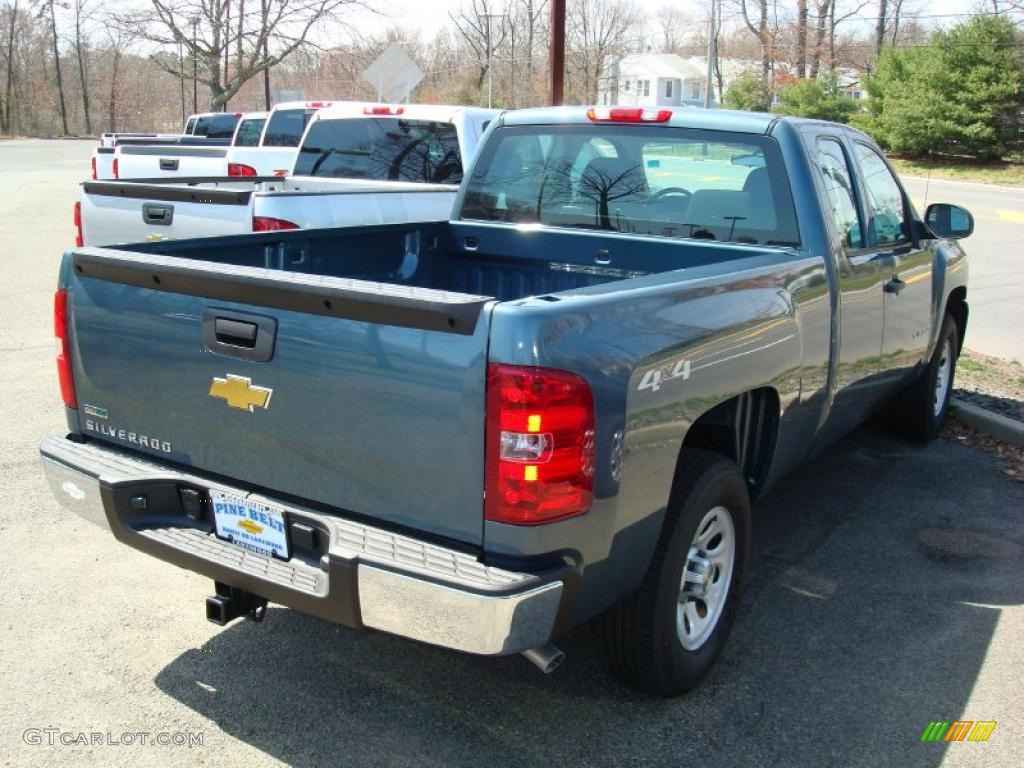 2011 Silverado 1500 Extended Cab 4x4 - Black Granite Metallic / Dark Titanium photo #2