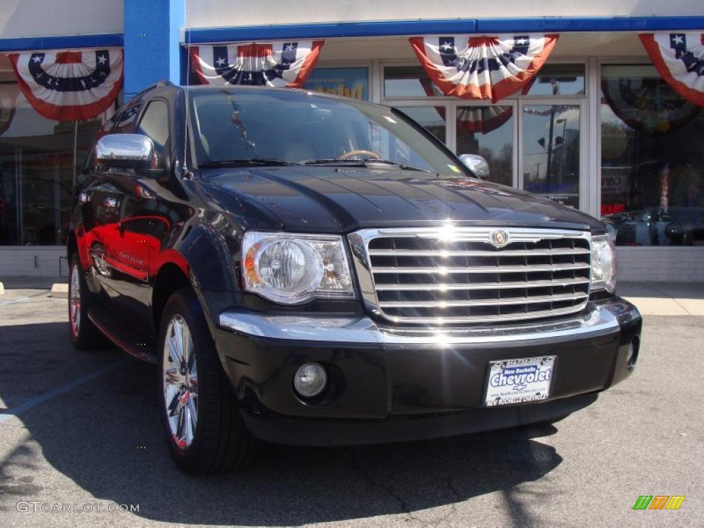 2008 Aspen Limited 4WD - Brilliant Black Crystal Pearl / Light Graystone photo #1
