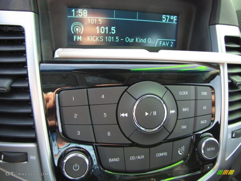 2011 Chevrolet Cruze ECO Controls Photo #48063086