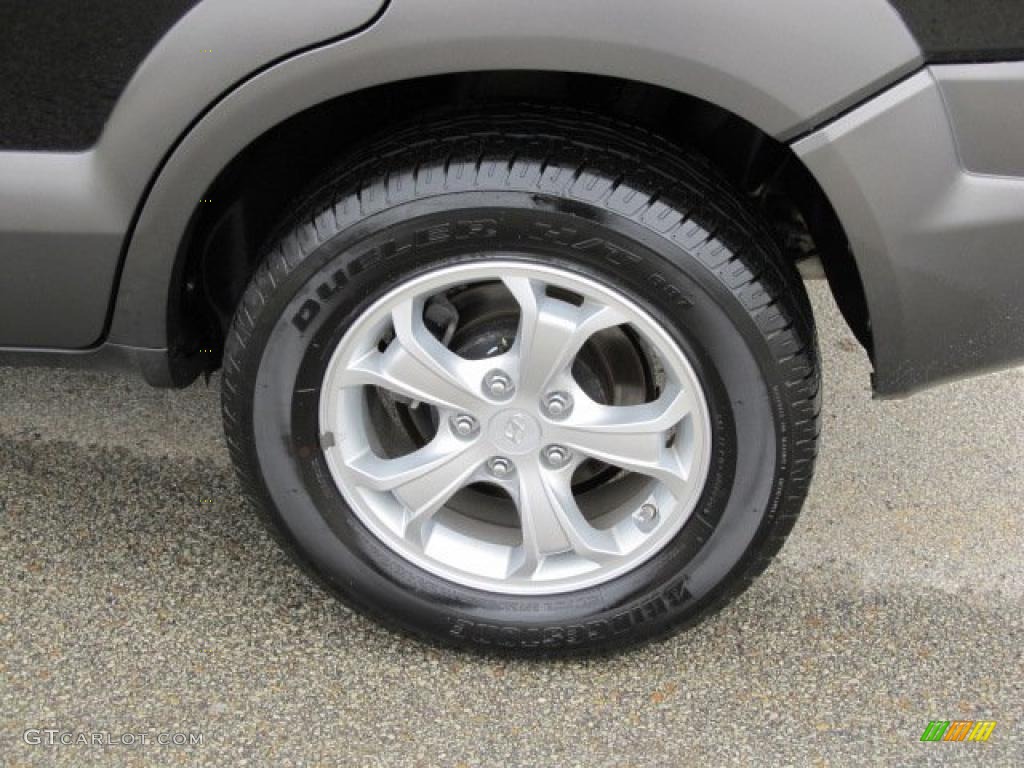 2009 Hyundai Tucson SE V6 4WD Wheel Photos