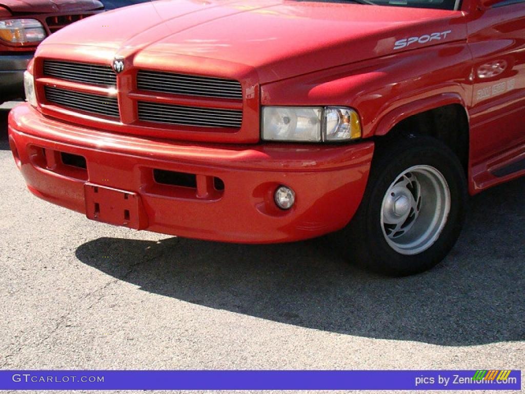1999 Ram 1500 Sport Extended Cab - Flame Red / Mist Gray photo #7