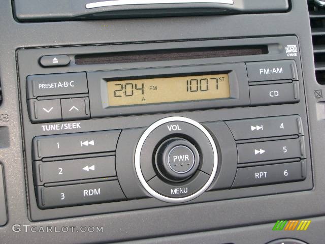 2009 Versa 1.8 S Hatchback - Red Alert / Charcoal photo #28
