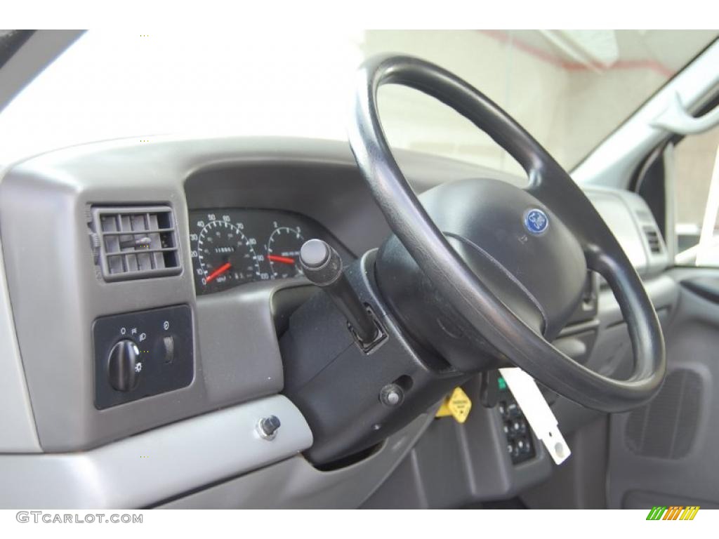 2007 F650 Super Duty XLT Regular Cab Dump Truck - White / Medium Dark Flint photo #14