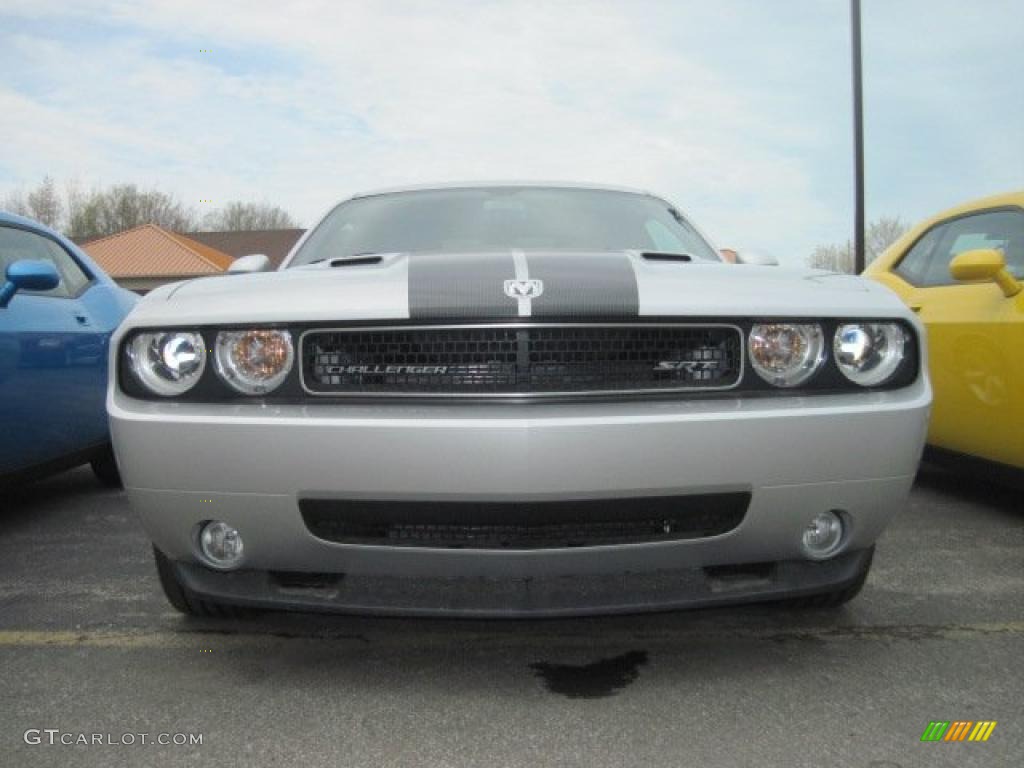 2010 Challenger SRT8 - Bright Silver Metallic / Dark Slate Gray photo #2