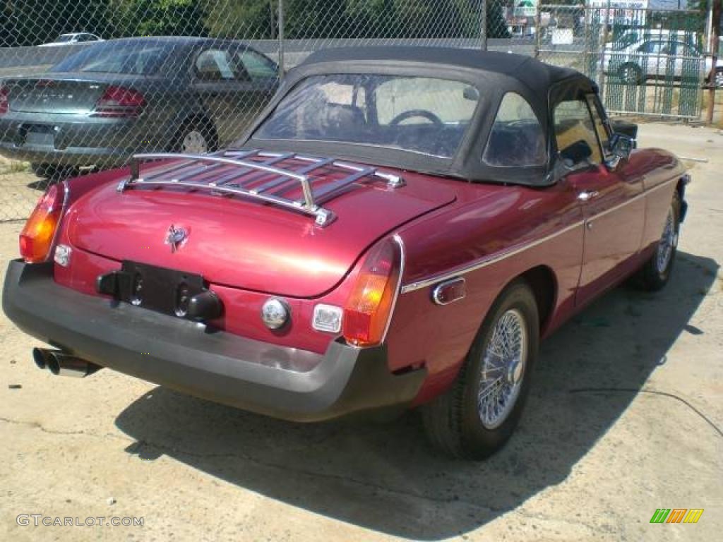 Cardinal Red 1977 MG MGB Roadster Exterior Photo #48073106