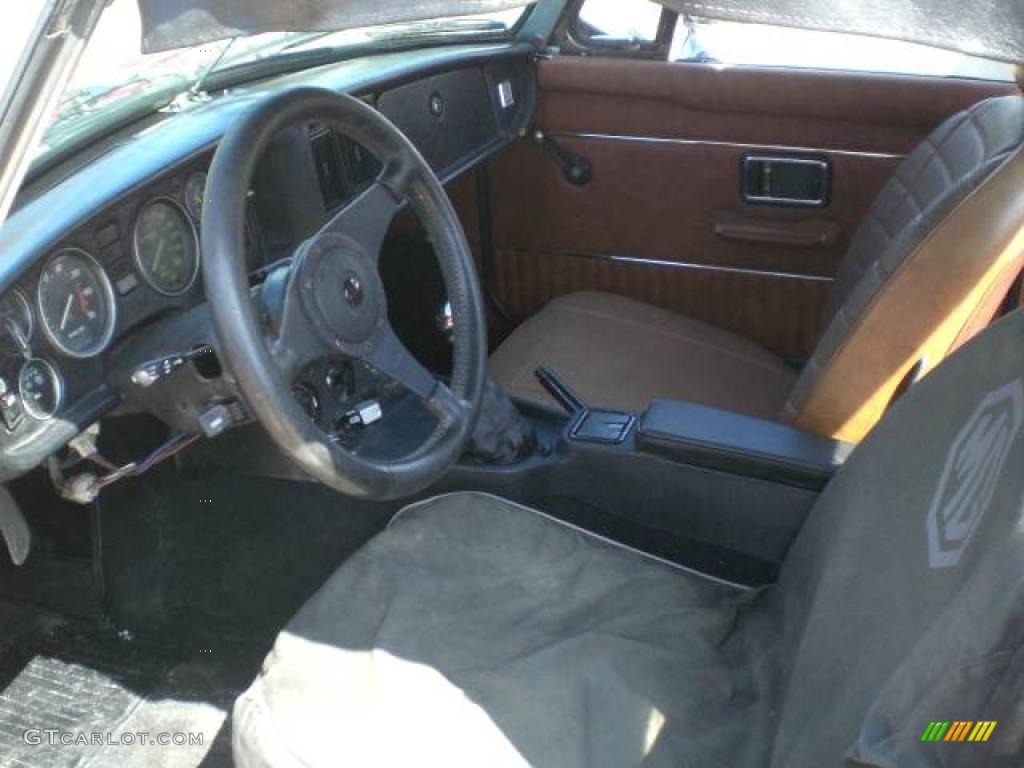 Beige Interior 1977 MG MGB Roadster Photo #48073127
